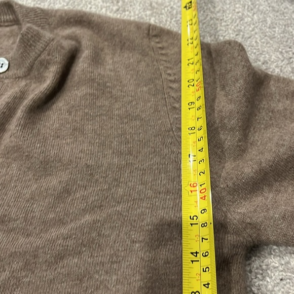 100% Cashmere Women’s M Button Cardigan Bloomingdales Sutton note- damage - Picture 9 of 12